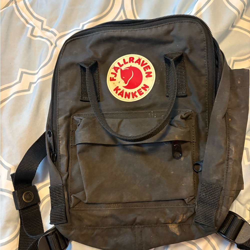 Fjallraven Kånken Charcoal Backpack